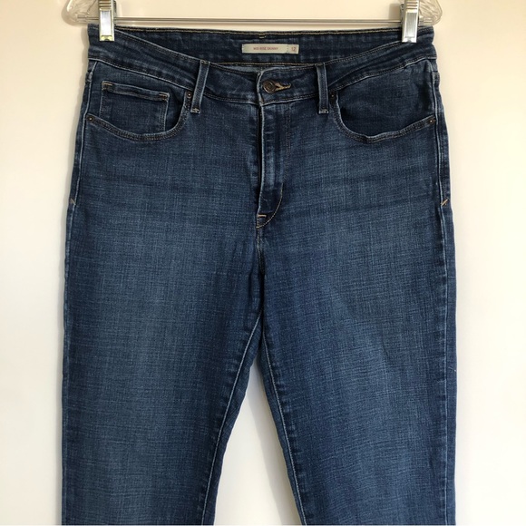 Levis Mid Rise Skinny Womens Size 12 Medium Blue Wash Casual Stretch Denim Jeans - Picture 3 of 9